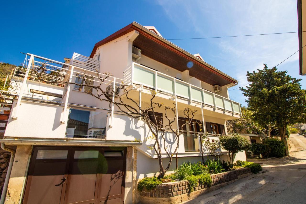 Apartment Mario With Terrace And Sea View Baška Εξωτερικό φωτογραφία